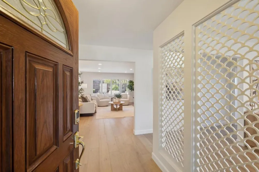 1252 Lake Street Millbrae, CA 94030