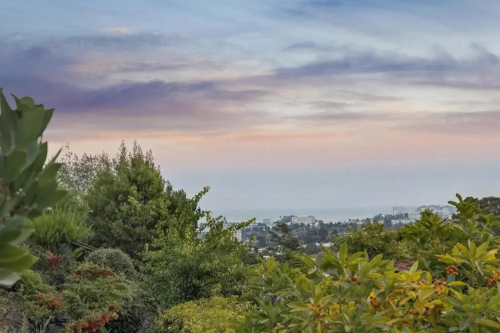 1252 Lake Street Millbrae, CA 94030