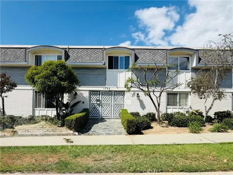 1725 Loma Avenue #6
