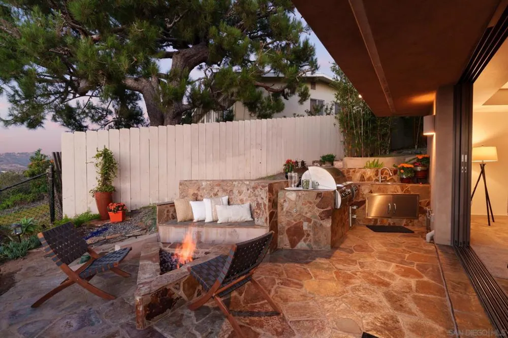 779 Barbara Ave Solana Beach, CA 92075