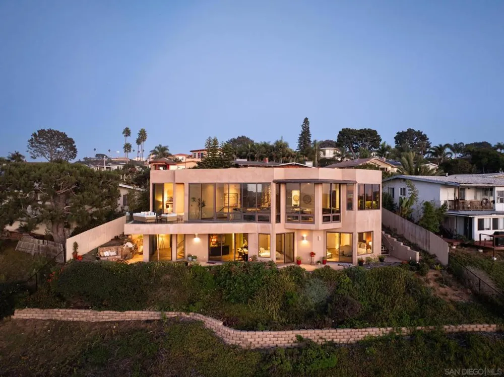 779 Barbara Ave Solana Beach, CA 92075