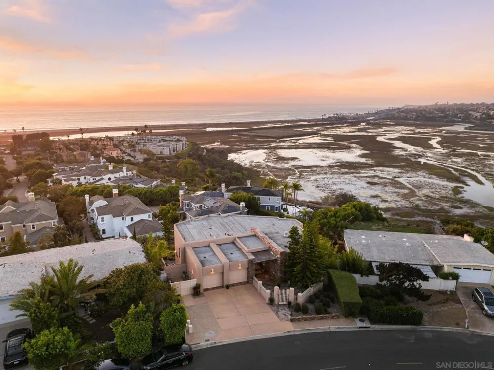 779 Barbara Ave Solana Beach, CA 92075