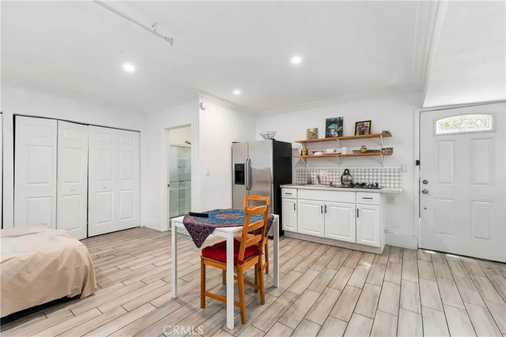24118 Mobile Street West Hills, CA 91307