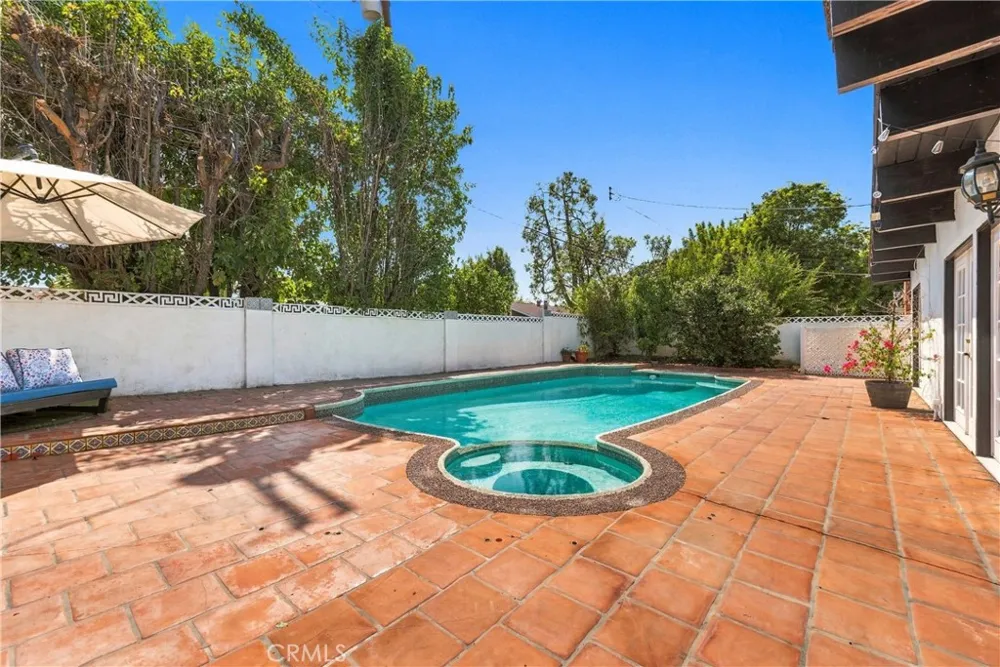24118 Mobile Street West Hills, CA 91307