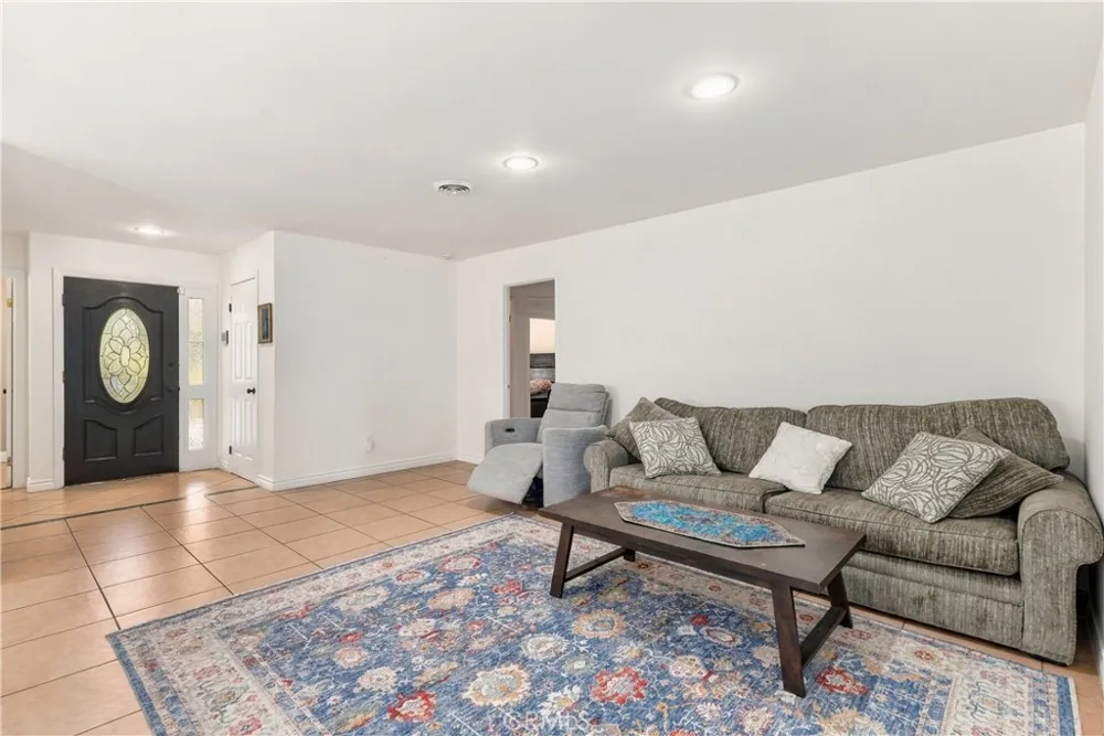 24118 Mobile Street West Hills, CA 91307