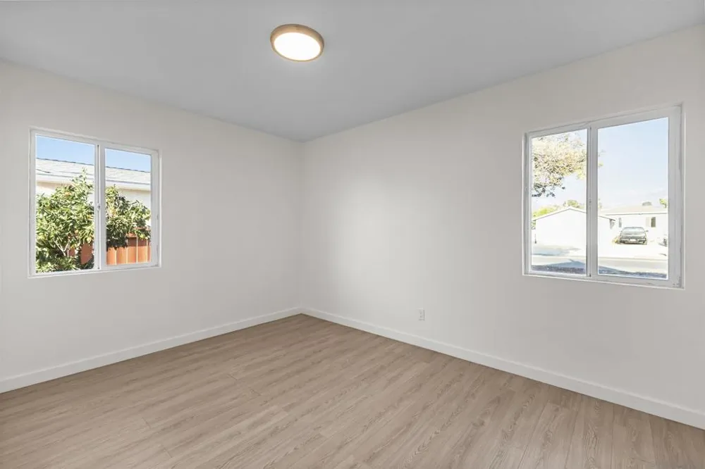 7480 Baltic San Diego, CA 92111