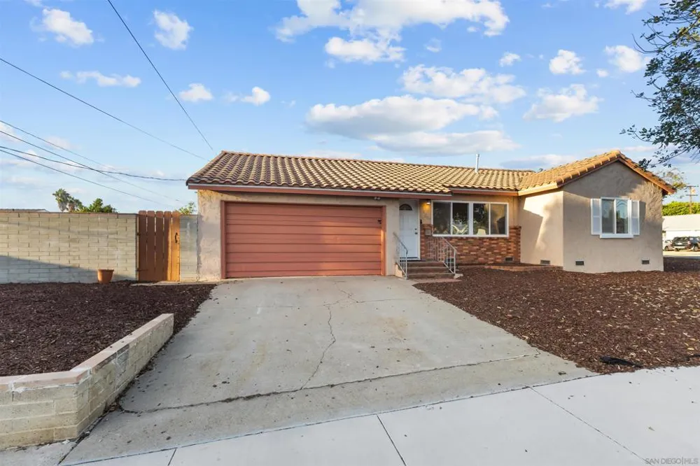 7480 Baltic San Diego, CA 92111