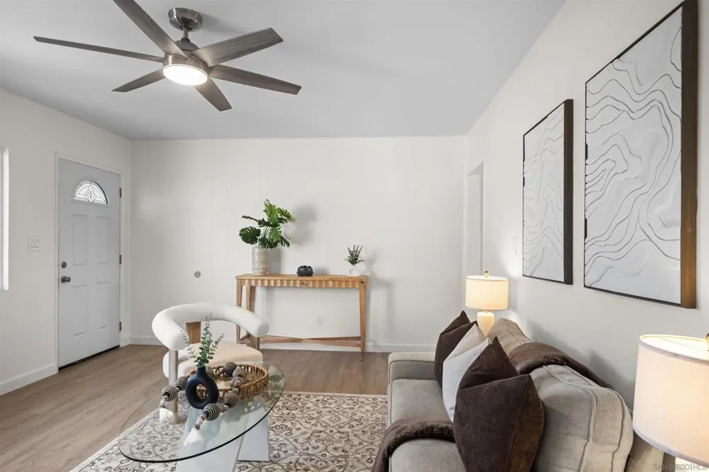 7480 Baltic San Diego, CA 92111