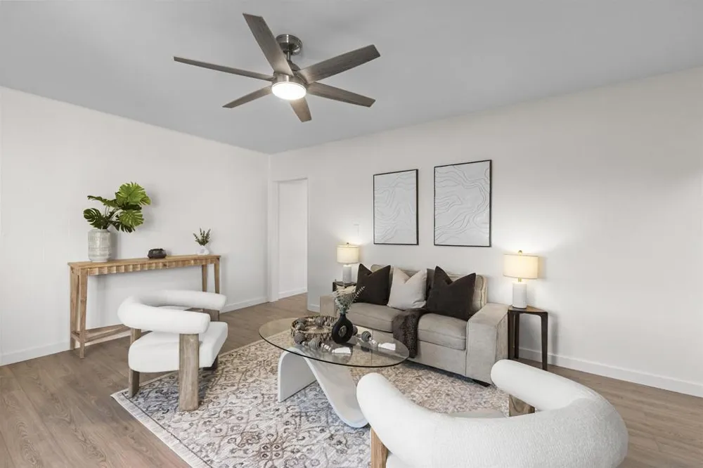 7480 Baltic San Diego, CA 92111