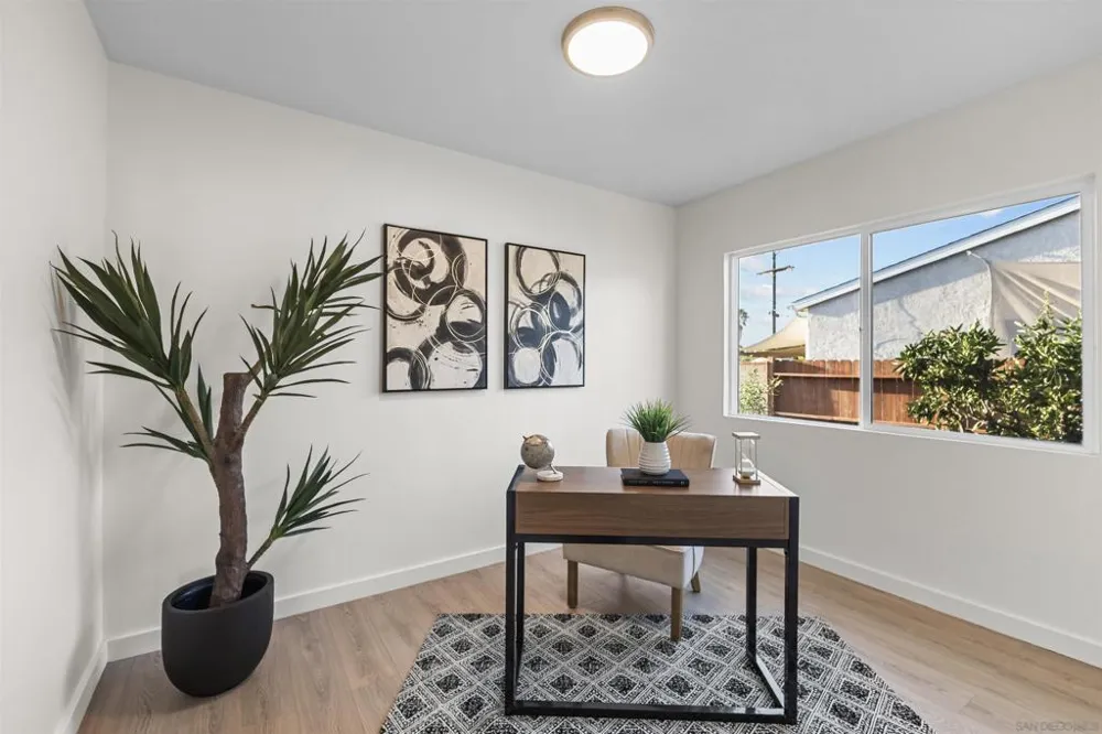 7480 Baltic San Diego, CA 92111
