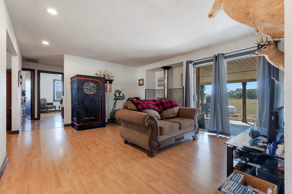 2315 W 350 ROAD Big Cabin, OK 74332