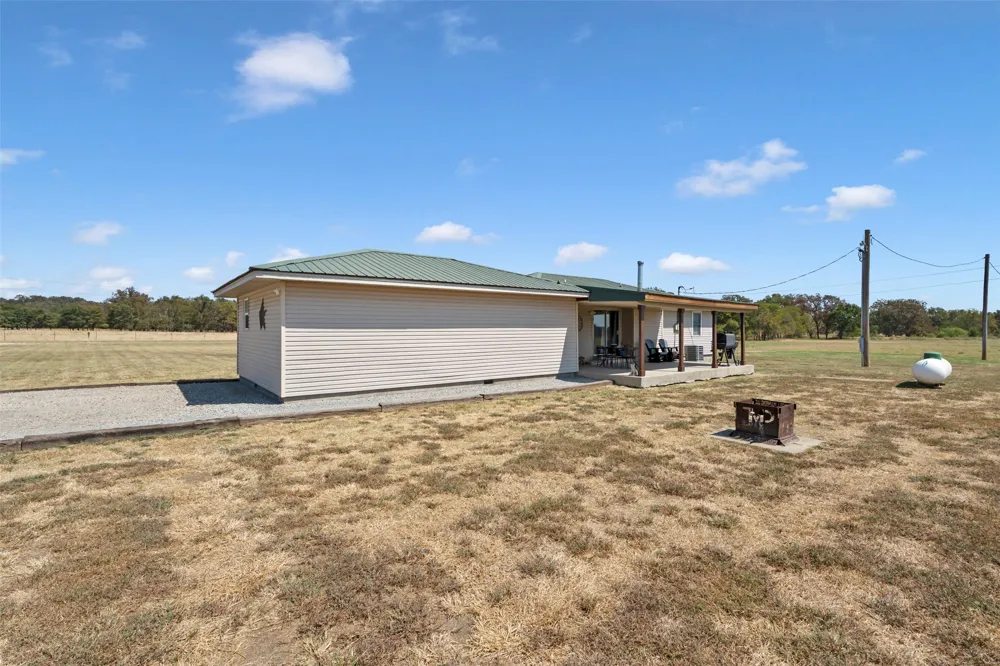 2315 W 350 ROAD Big Cabin, OK 74332