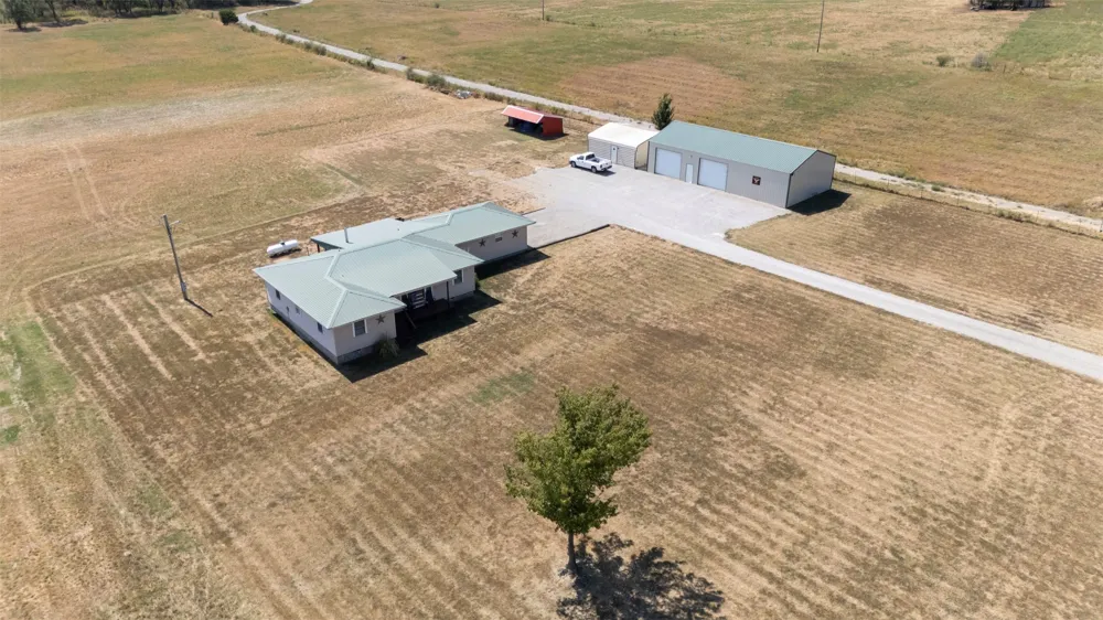 2315 W 350 ROAD Big Cabin, OK 74332