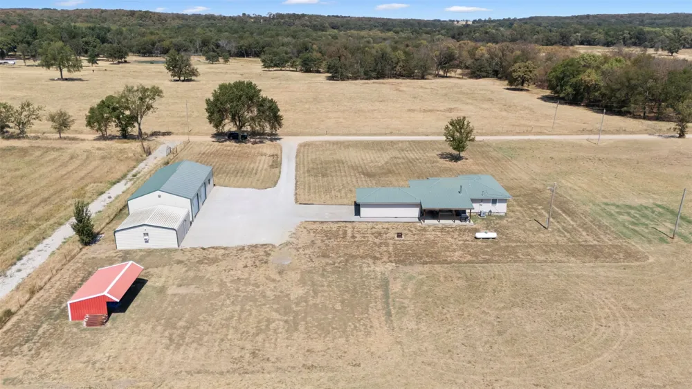 2315 W 350 ROAD Big Cabin, OK 74332