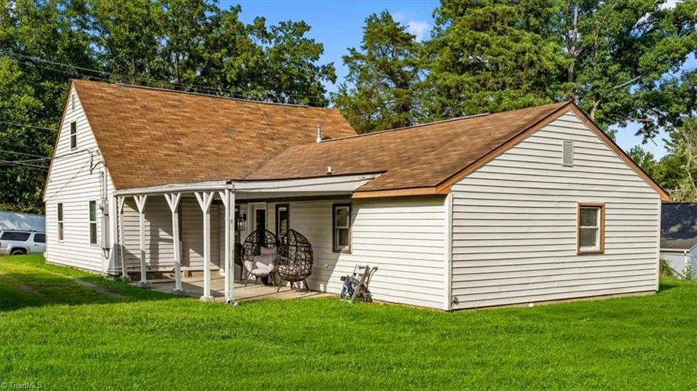 1404 Denim Road Greensboro, NC 27405