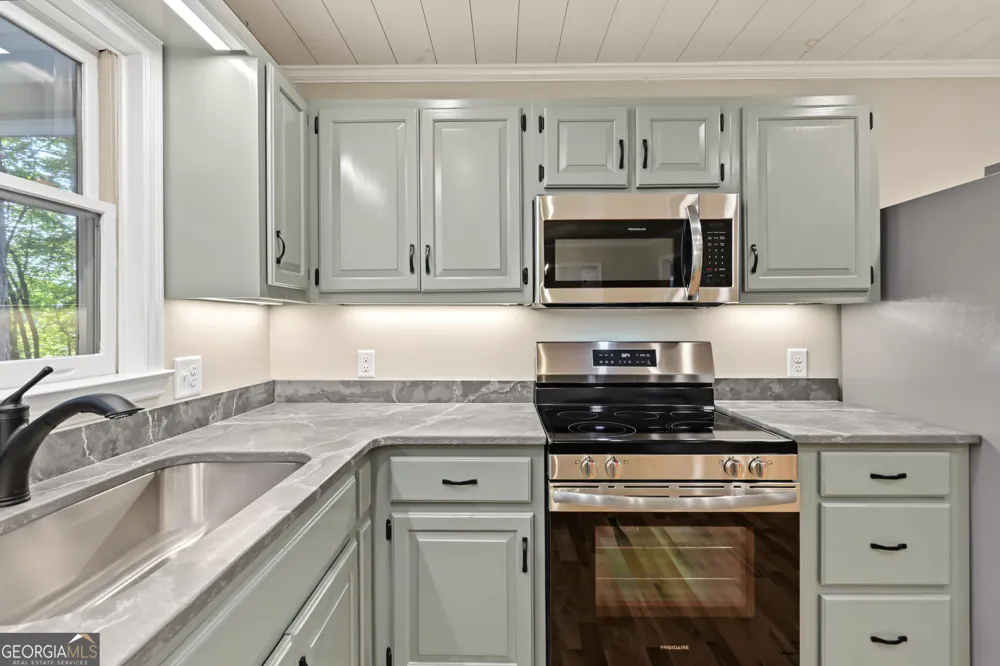 623 Deerfield DR Clayton, GA 30525