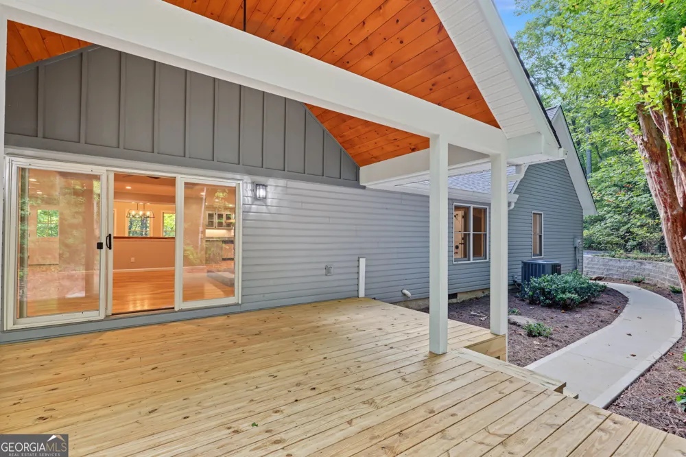 623 Deerfield DR Clayton, GA 30525