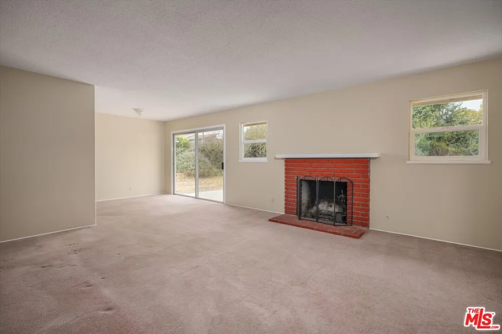 708 Loma Way Santa Maria, CA 93455