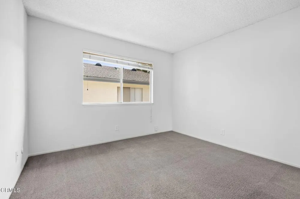 1137 Chalmette Avenue Ventura, CA 93003