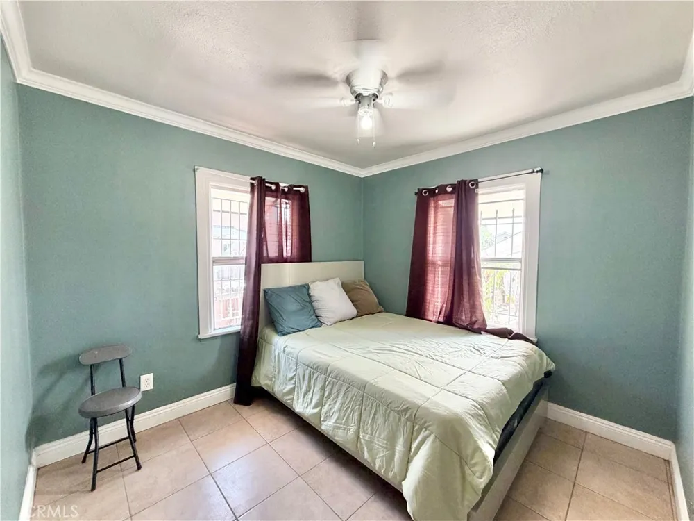 218 E 60th Street Los Angeles, CA 90003