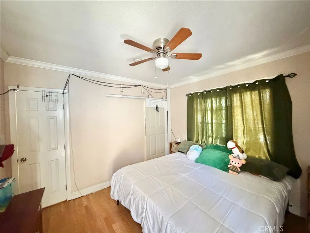 218 E 60th Street Los Angeles, CA 90003
