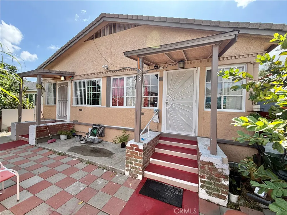 218 E 60th Street Los Angeles, CA 90003
