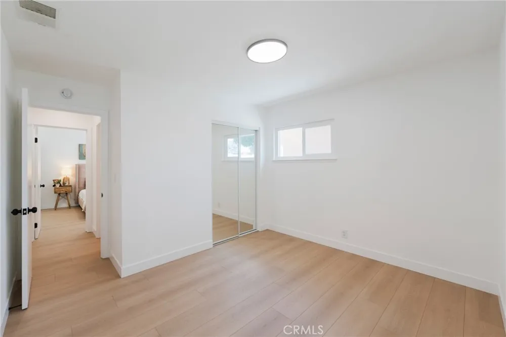 1018 Wright Santa Ana, CA 92701
