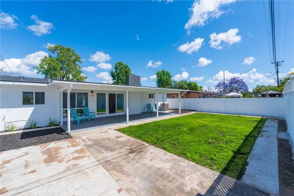 1018 Wright Santa Ana, CA 92701