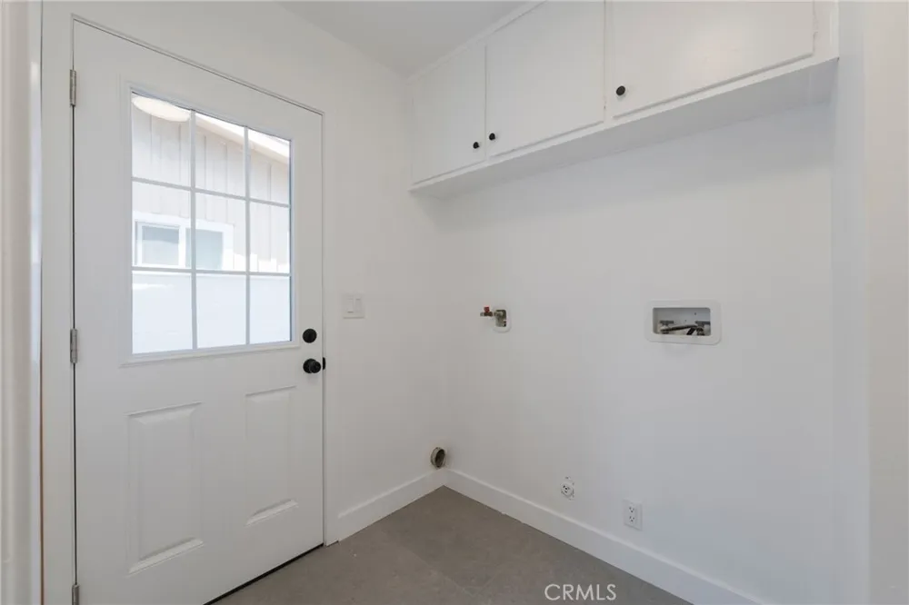 1018 Wright Santa Ana, CA 92701