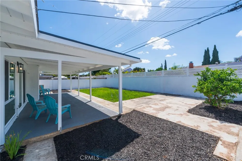 1018 Wright Santa Ana, CA 92701