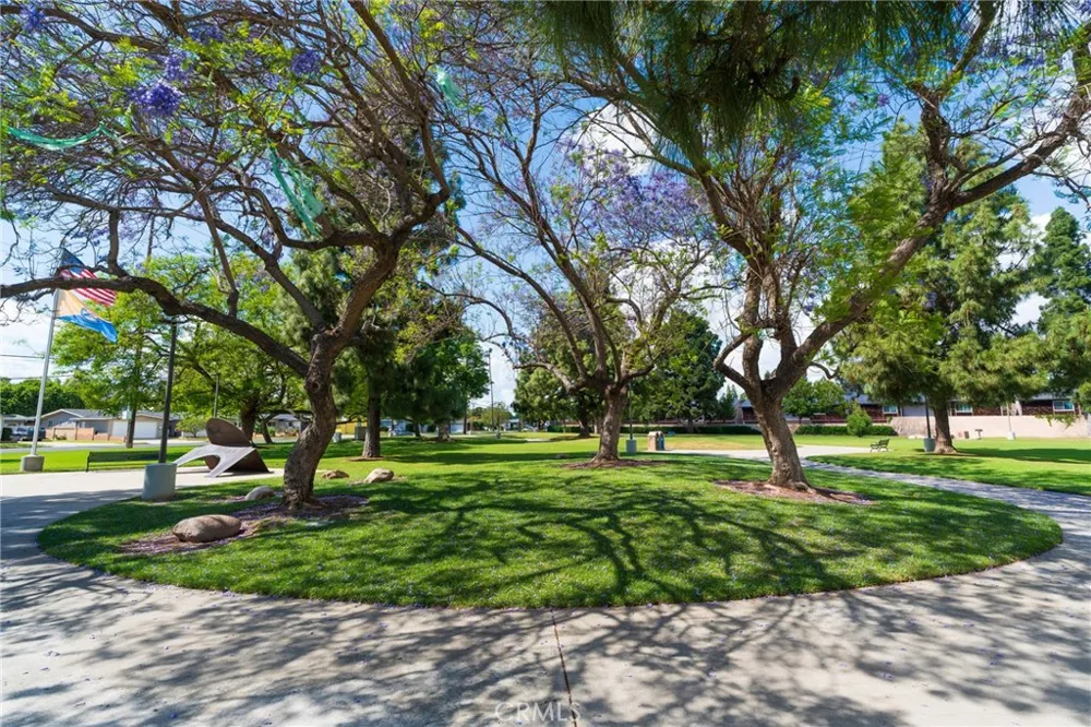 1018 Wright Santa Ana, CA 92701