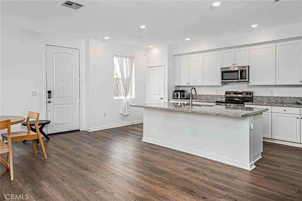 33197 Opal Glass Drive Winchester, CA 92596