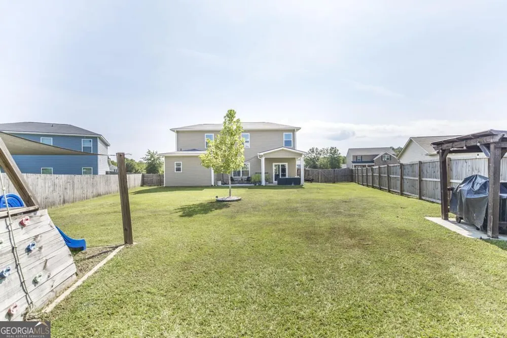 723 Ivy Glen DR Perry, GA 31069