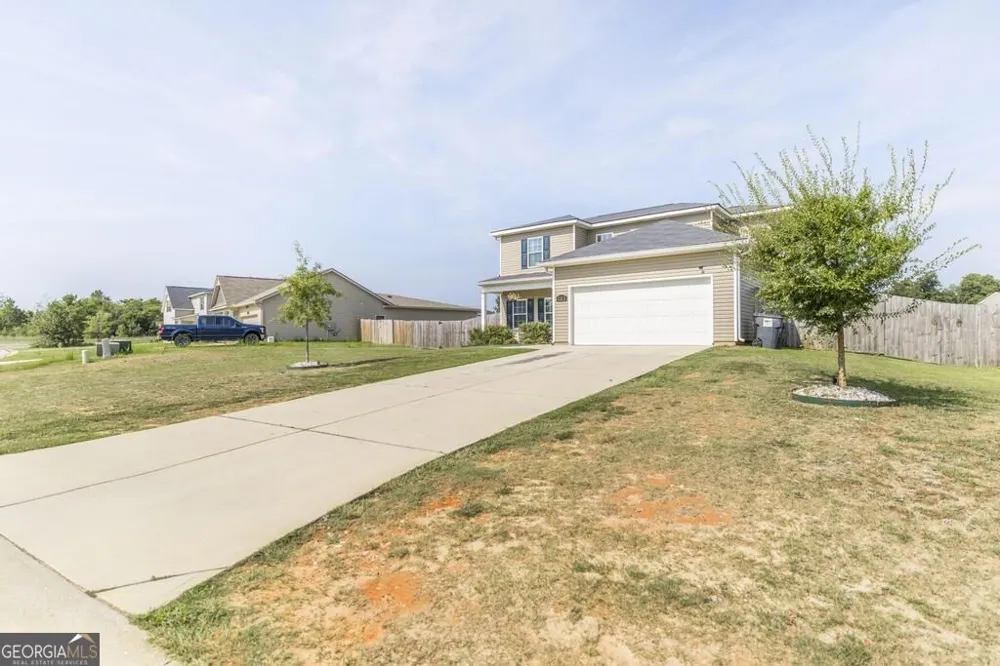 723 Ivy Glen DR Perry, GA 31069