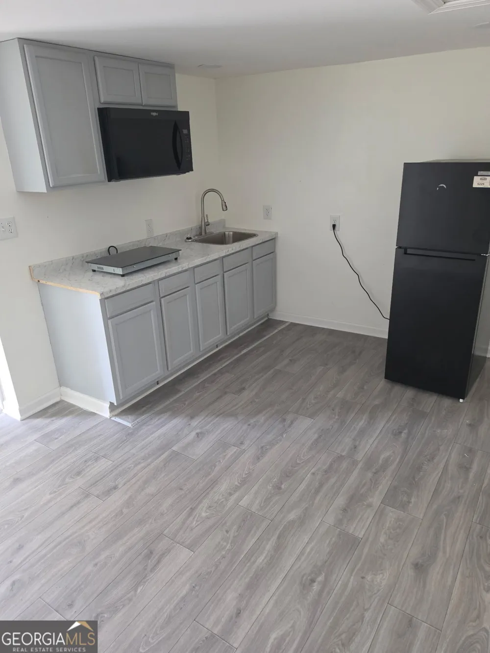 2710 Napier AVE Macon, GA 31204