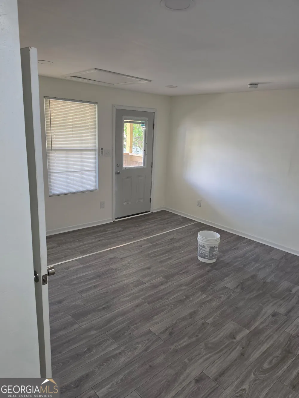 2710 Napier AVE Macon, GA 31204