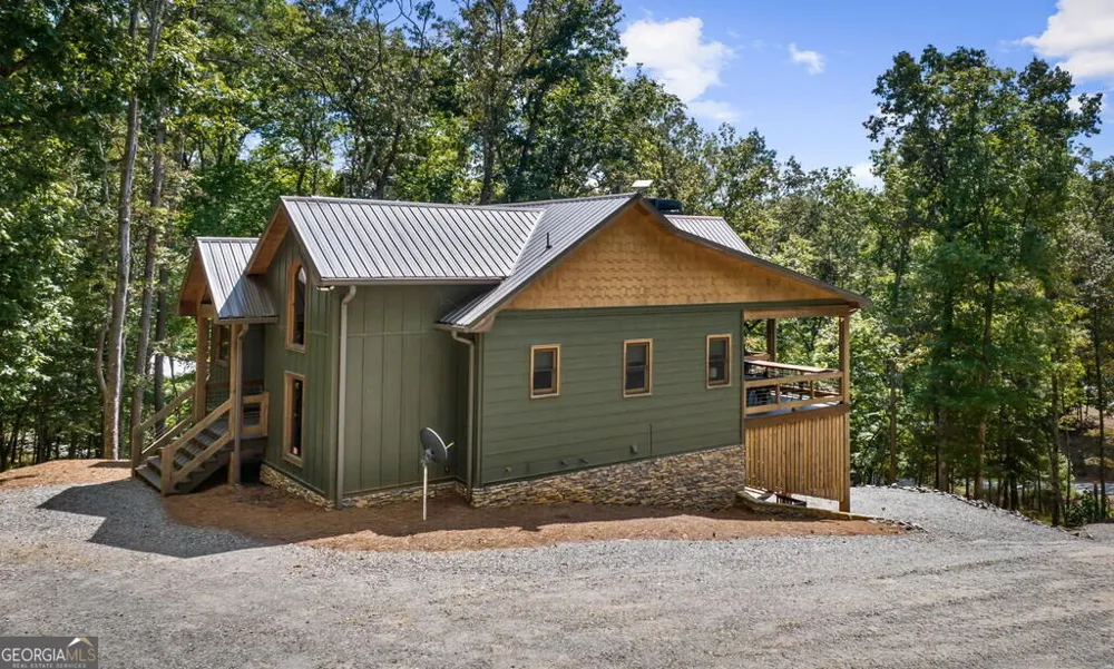 14 Riverbend MNR Blue Ridge, GA 30513