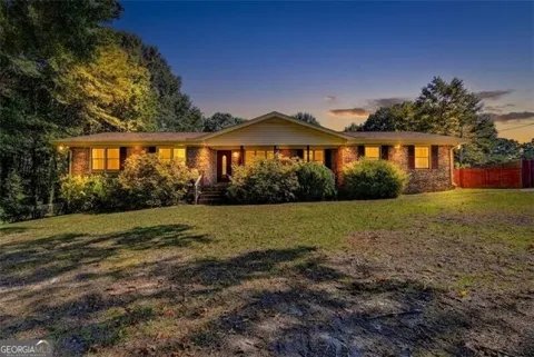 2926 Elizabeth LN