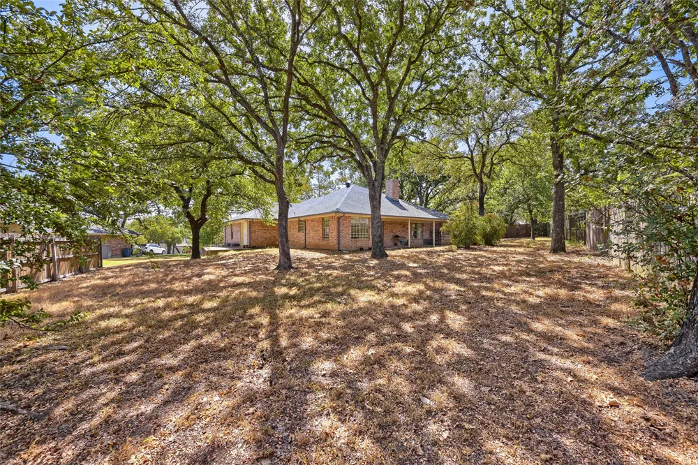 5008 Tahoka Drive De Cordova, TX 76049