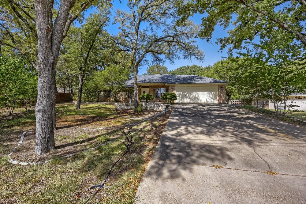 5008 Tahoka Drive De Cordova, TX 76049
