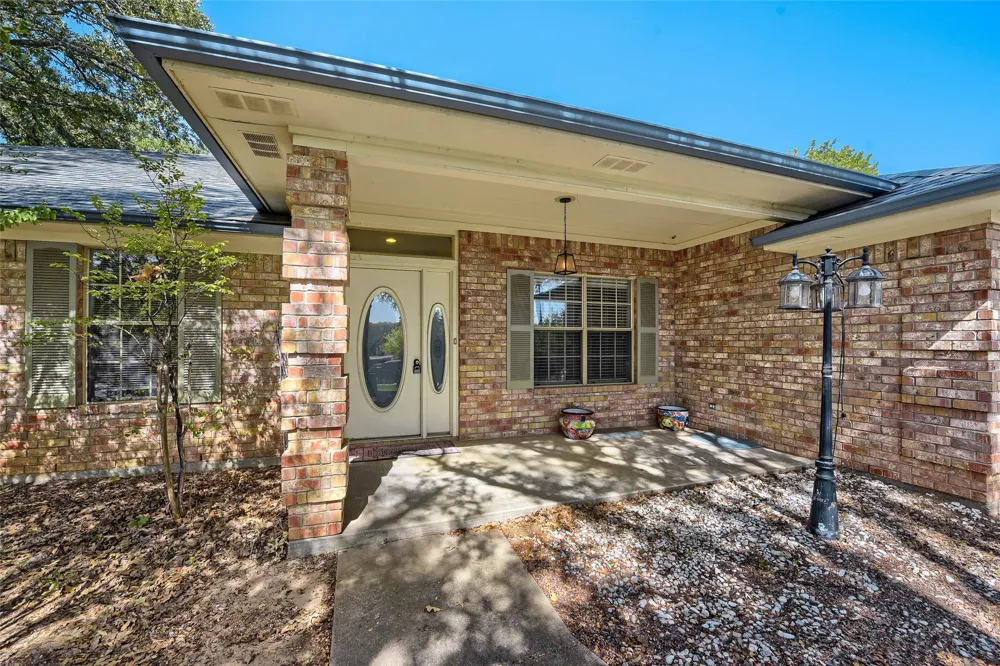 5008 Tahoka Drive De Cordova, TX 76049