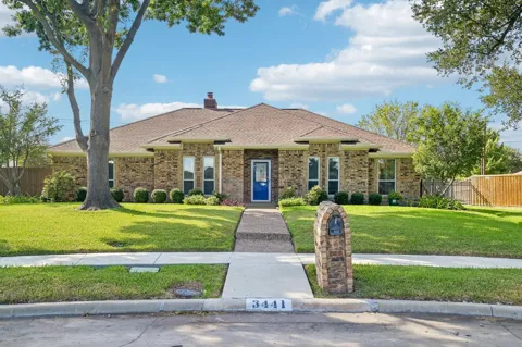 3441 Sheffield Circle