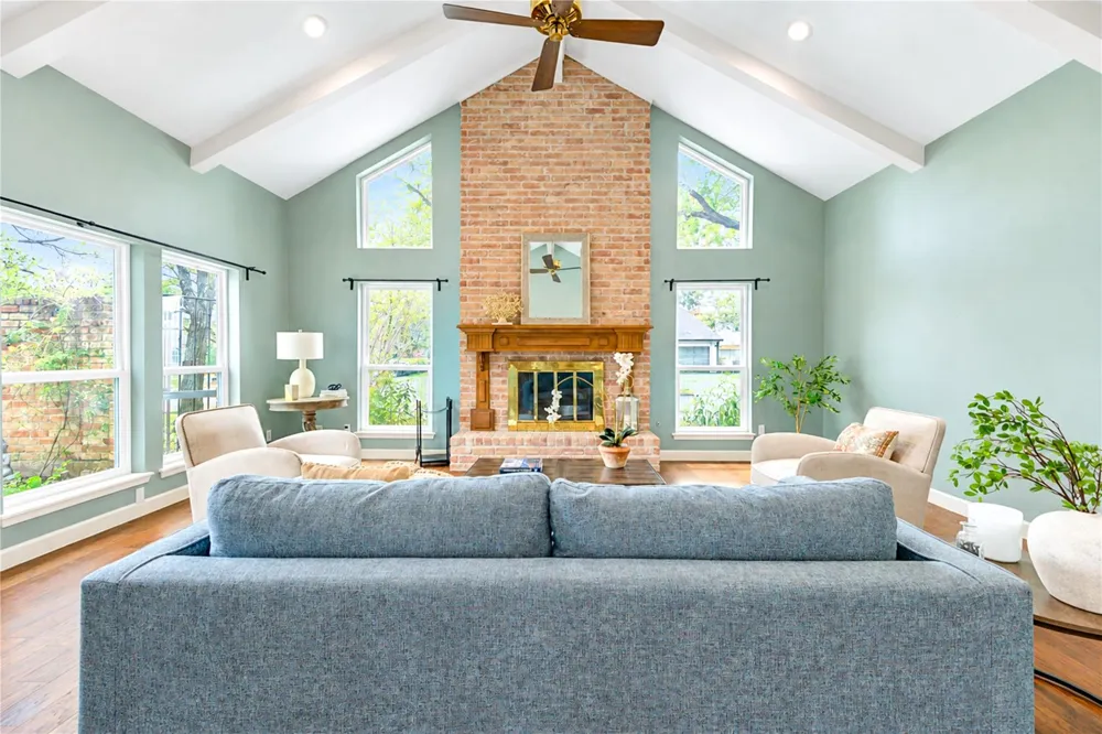 2258 Woodland Springs Street Houston, TX 77077