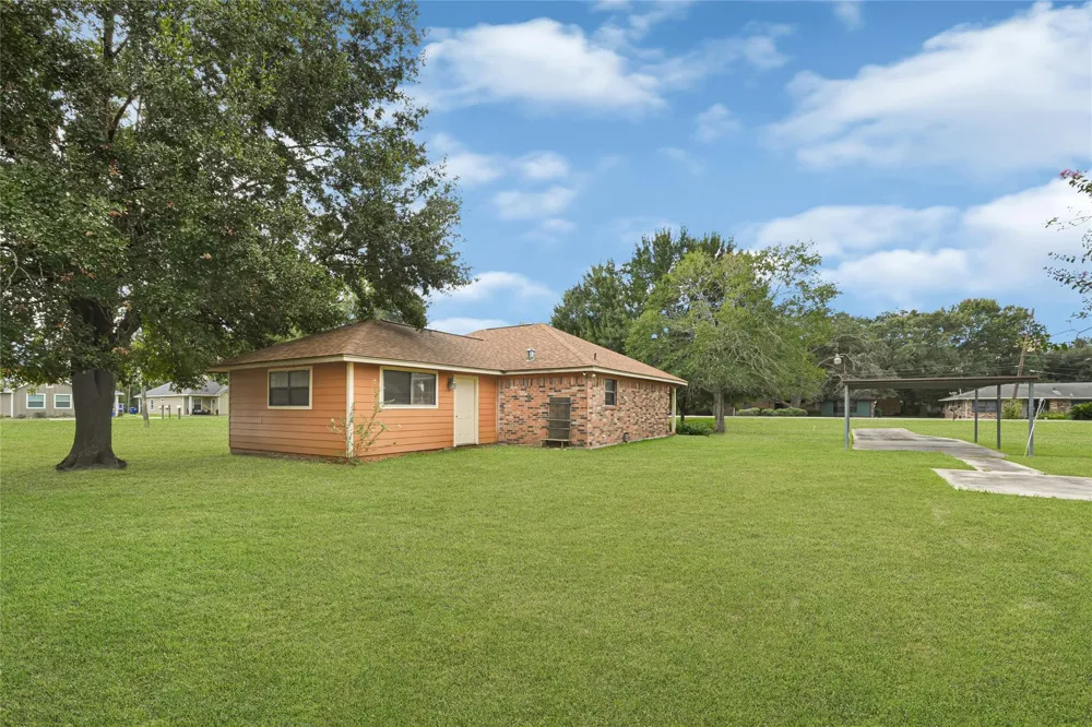 5406 Avenue C Crosby, TX 77532