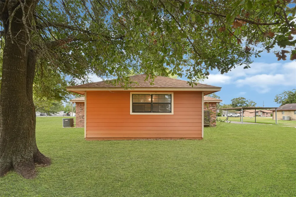 5406 Avenue C Crosby, TX 77532