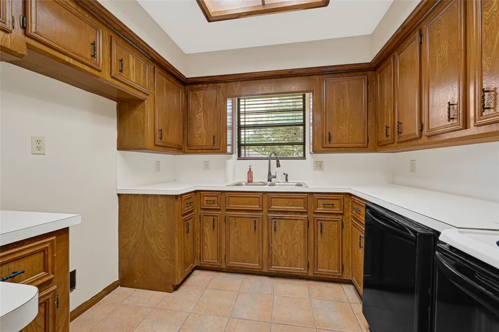 5406 Avenue C Crosby, TX 77532