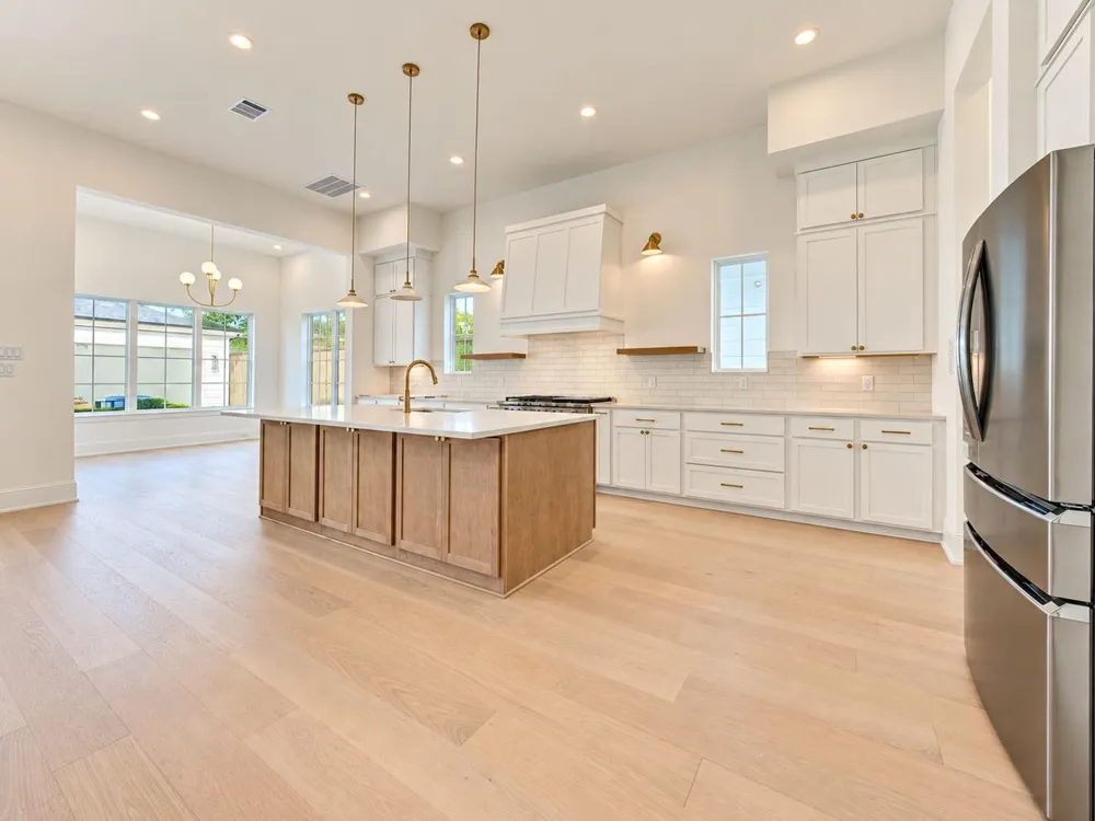 2309 Hollister Road Houston, TX 77080