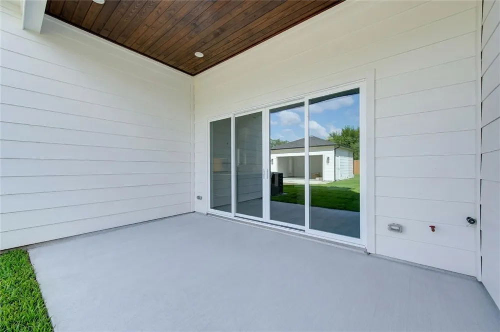 2309 Hollister Road Houston, TX 77080