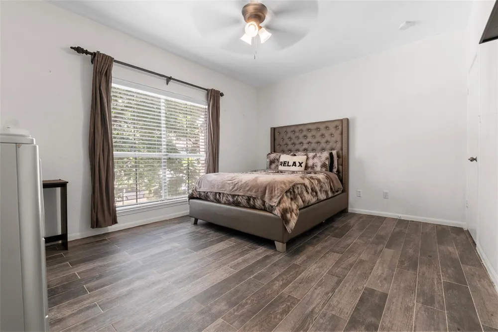 2100 Tanglewilde Street #614 Houston, TX 77063