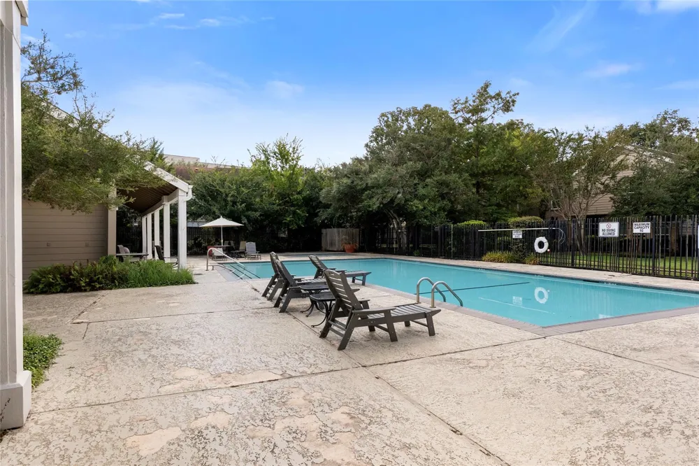 2100 Tanglewilde Street #614 Houston, TX 77063